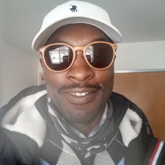 Meet your Posher, Eldon - Picture 1 of 1